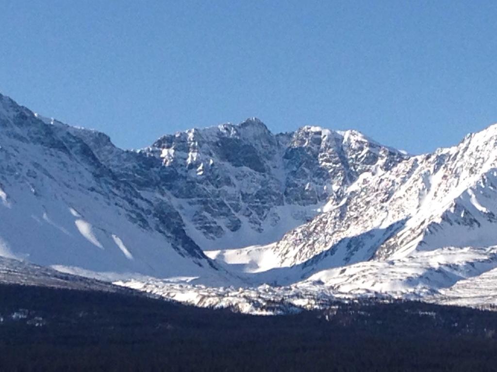 Parkside Inn Haines Junction Eksteriør bilde
